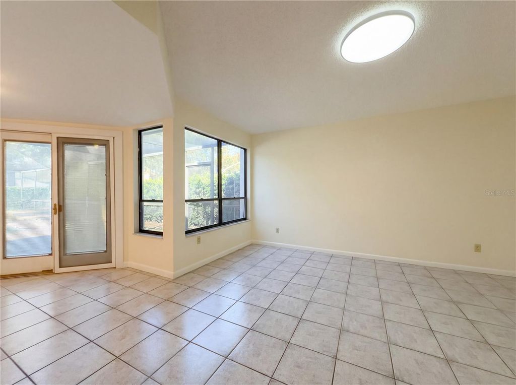 Image 9 of property listing at 16116 GARDENDALE DRIVE, Tampa, FL 33624
