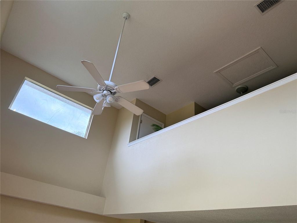 Image 5 of property listing at 443 OPAL COURT, Altamonte Springs, FL 32714