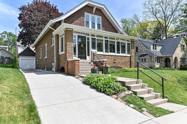 1640 N 69th STREET, Wauwatosa, WI 53213
