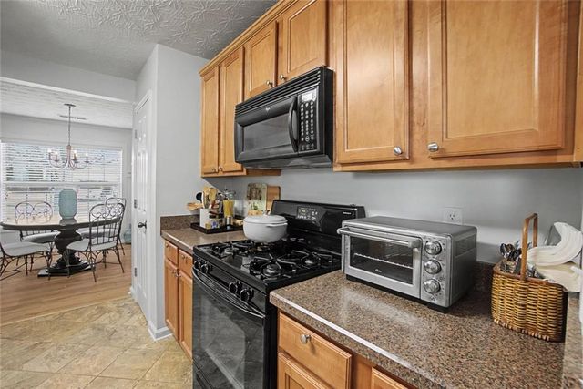 312 Woodland Pass, Canton, GA 30114