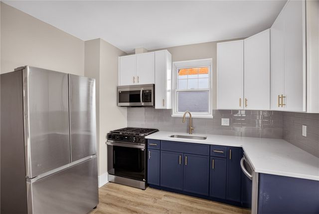 224 Jamaica Ave, West View, PA 15229