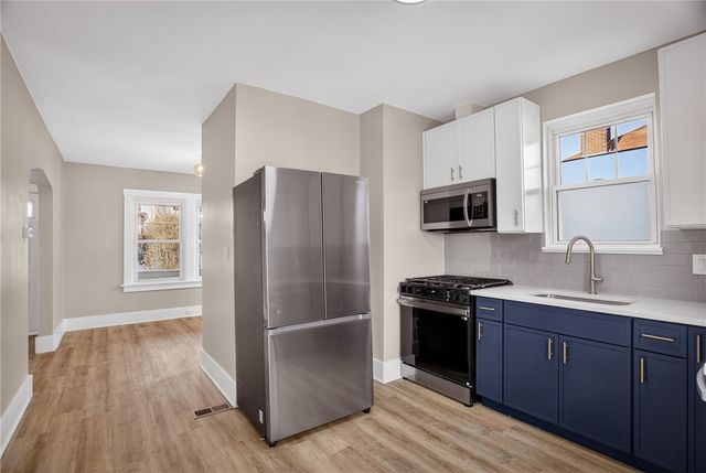 224 Jamaica Ave, West View, PA 15229