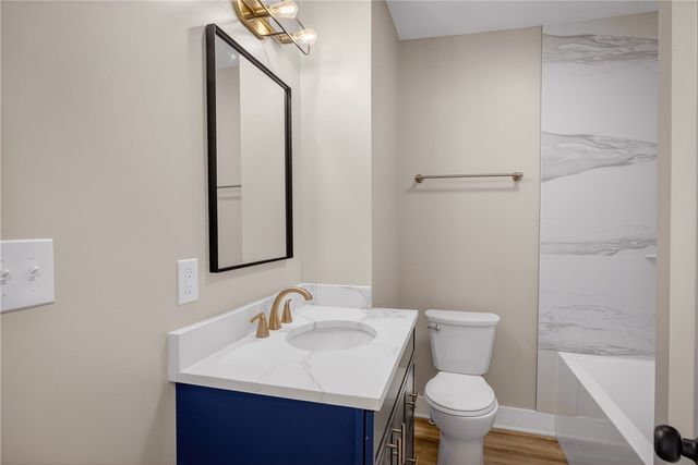 224 Jamaica Ave, West View, PA 15229