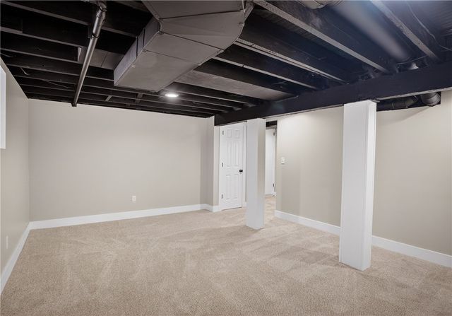 224 Jamaica Ave, West View, PA 15229