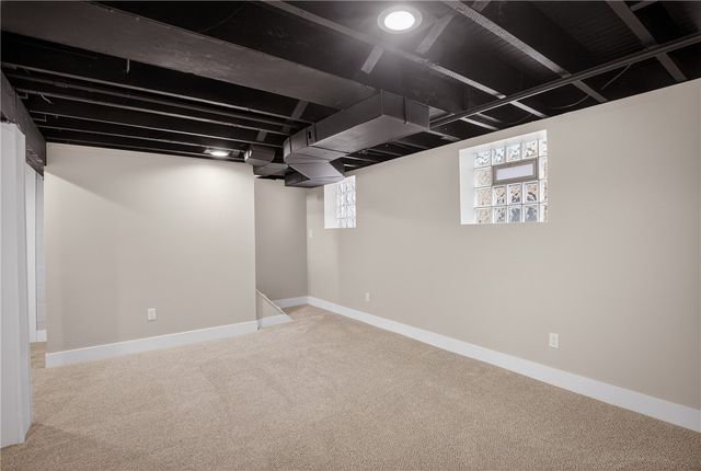 224 Jamaica Ave, West View, PA 15229