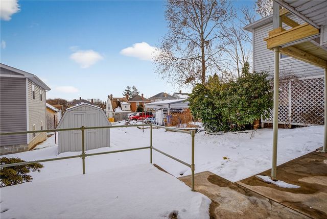 224 Jamaica Ave, West View, PA 15229