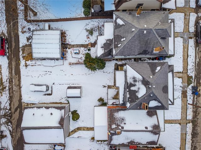 224 Jamaica Ave, West View, PA 15229