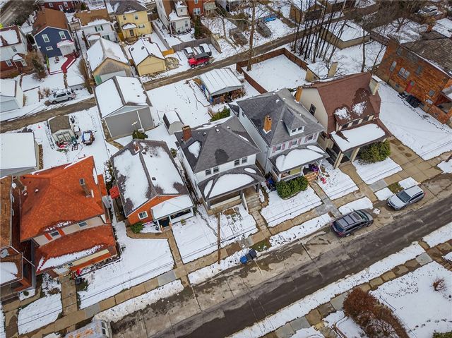 224 Jamaica Ave, West View, PA 15229