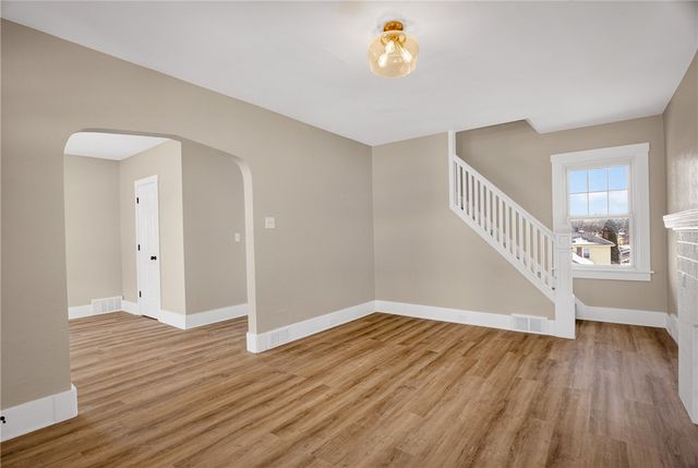 224 Jamaica Ave, West View, PA 15229