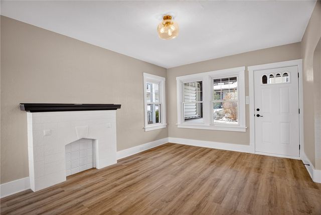 224 Jamaica Ave, West View, PA 15229