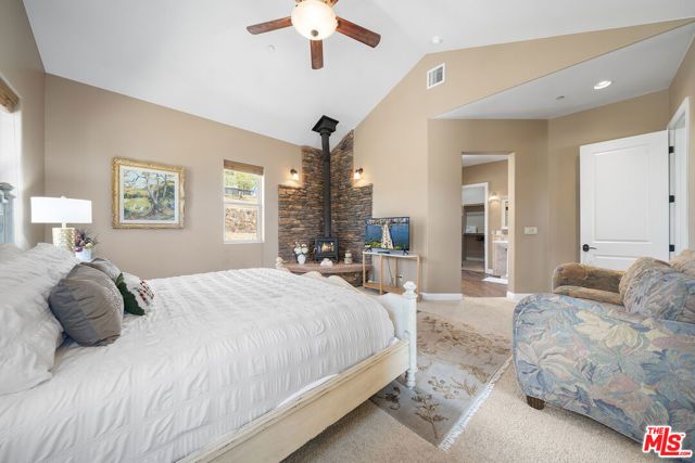 18087 Newview Drive, Lake Hughes, CA 93532