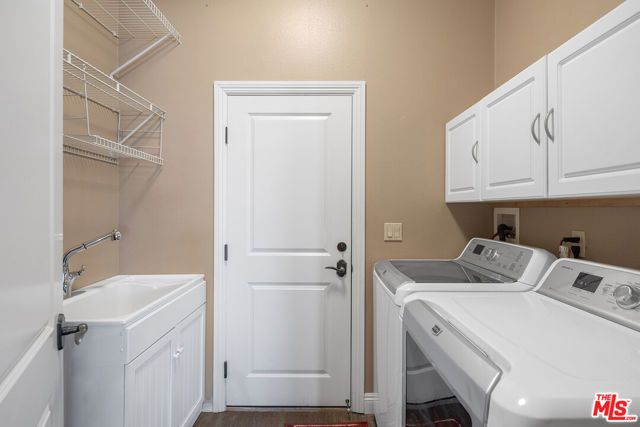 18087 Newview Drive, Lake Hughes, CA 93532