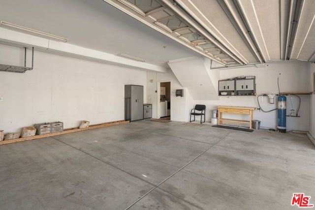 18087 Newview Drive, Lake Hughes, CA 93532