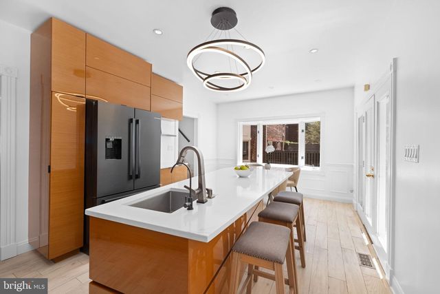 4018 CHANCERY CT NW, Washington, DC 20007