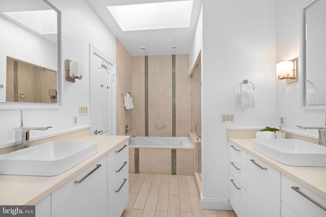 4018 CHANCERY CT NW, Washington, DC 20007