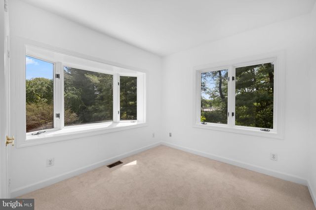 4018 CHANCERY CT NW, Washington, DC 20007