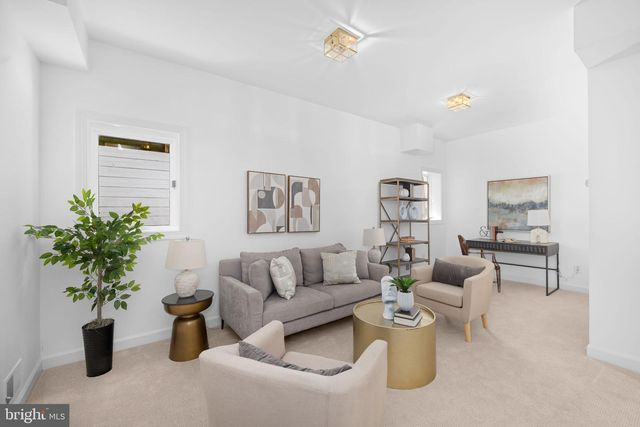 4018 CHANCERY CT NW, Washington, DC 20007