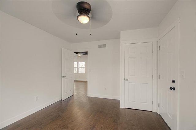 6000 NE 52nd Street, Kansas City, MO 64119