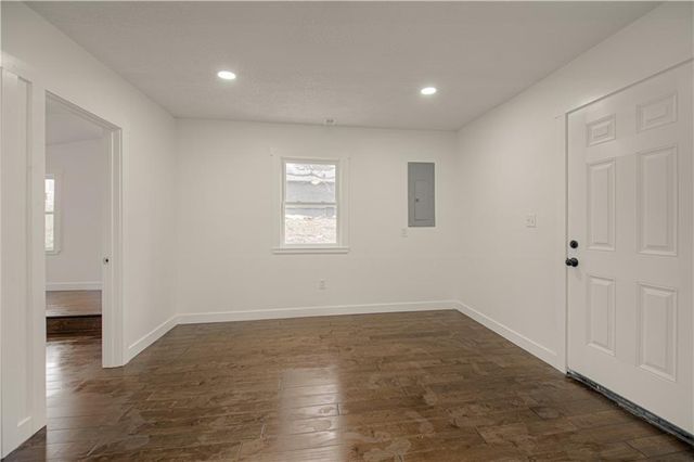 6000 NE 52nd Street, Kansas City, MO 64119