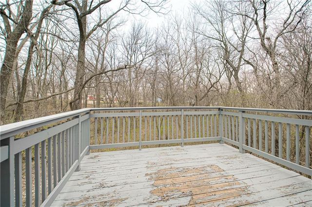 6000 NE 52nd Street, Kansas City, MO 64119