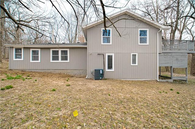 6000 NE 52nd Street, Kansas City, MO 64119