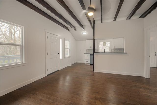 6000 NE 52nd Street, Kansas City, MO 64119