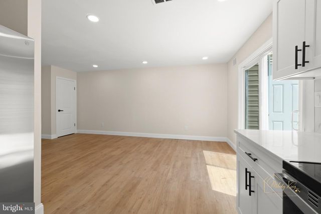 6 PTOLEMY CT, Sewell, NJ 08080