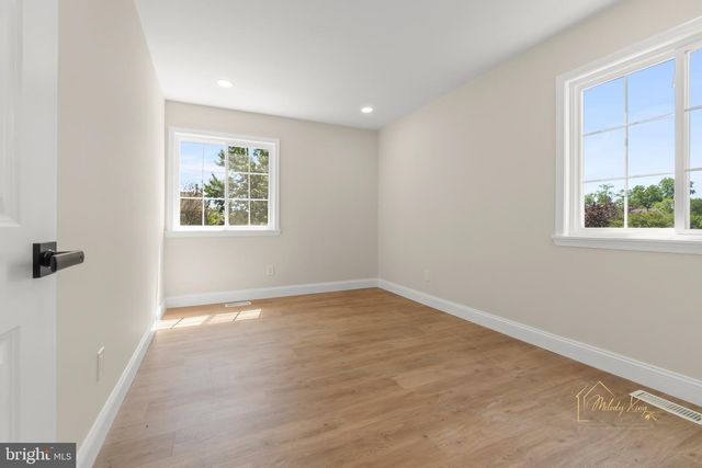 6 PTOLEMY CT, Sewell, NJ 08080
