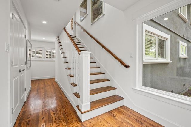 25 Woodhue Court, Redwood City, CA 94062