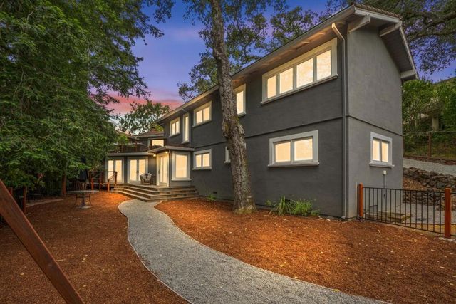 25 Woodhue Court, Redwood City, CA 94062