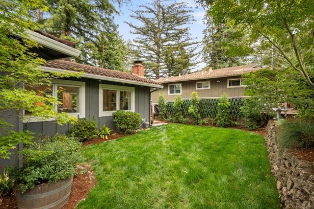 25 Woodhue Court, Redwood City, CA 94062