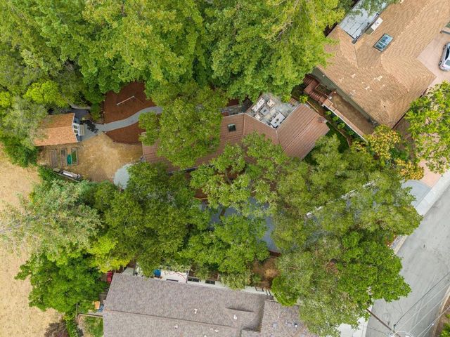 25 Woodhue Court, Redwood City, CA 94062