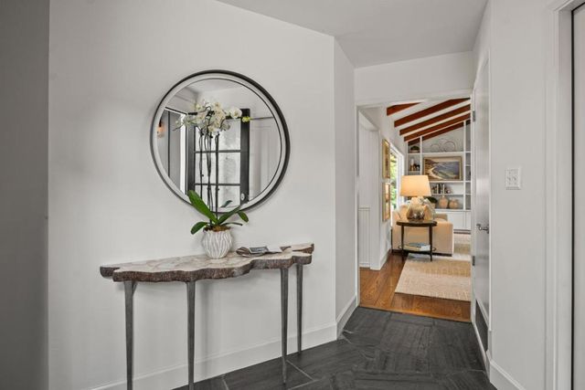 25 Woodhue Court, Redwood City, CA 94062