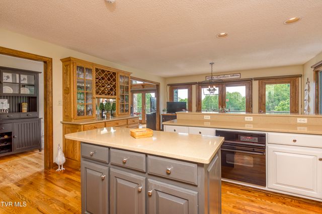 14346 White Top View, Abingdon, VA 24210
