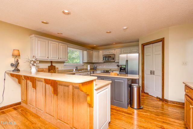 14346 White Top View, Abingdon, VA 24210