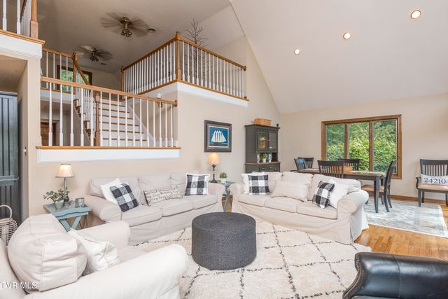 14346 White Top View, Abingdon, VA 24210
