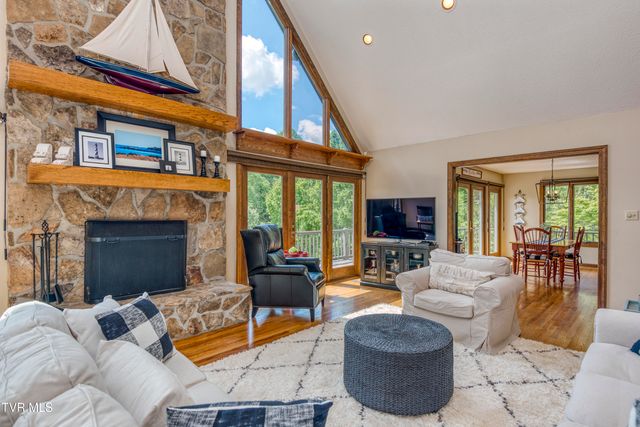 14346 White Top View, Abingdon, VA 24210
