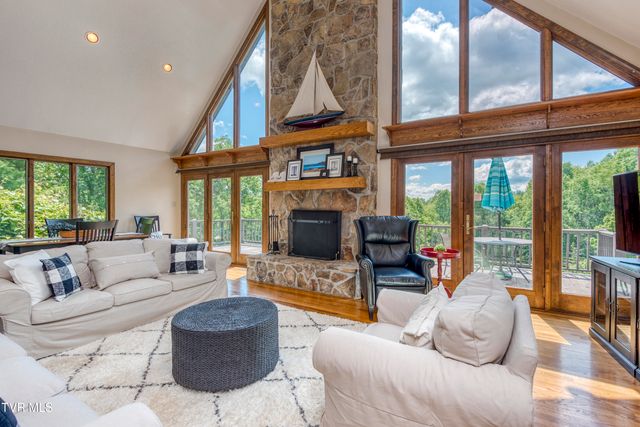 14346 White Top View, Abingdon, VA 24210