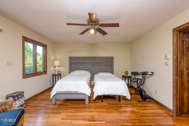 14346 White Top View, Abingdon, VA 24210