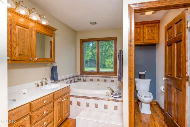 14346 White Top View, Abingdon, VA 24210