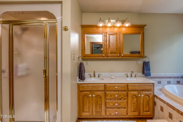 14346 White Top View, Abingdon, VA 24210
