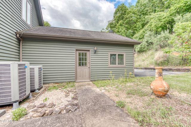 14346 White Top View, Abingdon, VA 24210