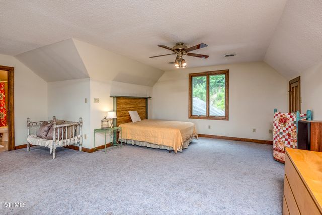14346 White Top View, Abingdon, VA 24210