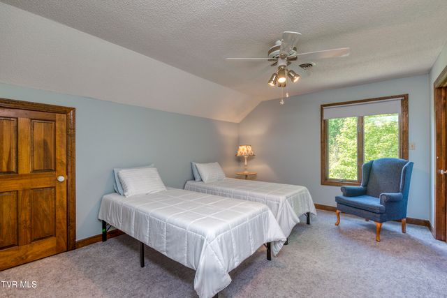 14346 White Top View, Abingdon, VA 24210