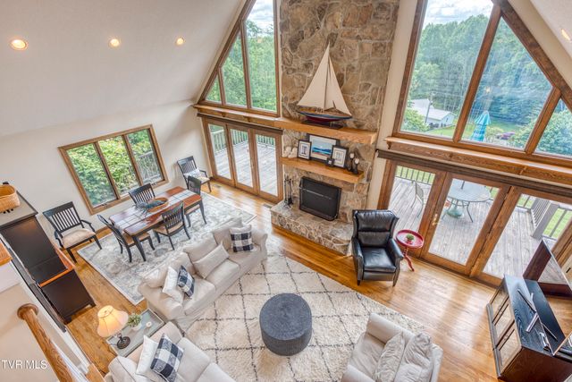 14346 White Top View, Abingdon, VA 24210