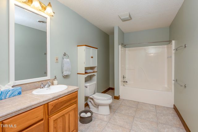 14346 White Top View, Abingdon, VA 24210
