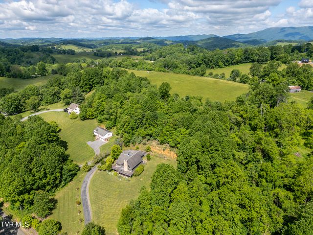 14346 White Top View, Abingdon, VA 24210