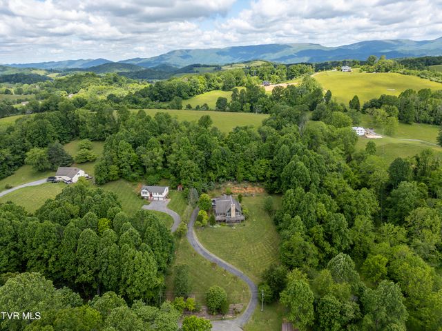 14346 White Top View, Abingdon, VA 24210
