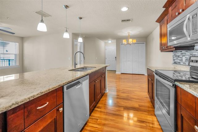 5064 ROYAL PALMS WAY 204, New Port Richey, FL 34652