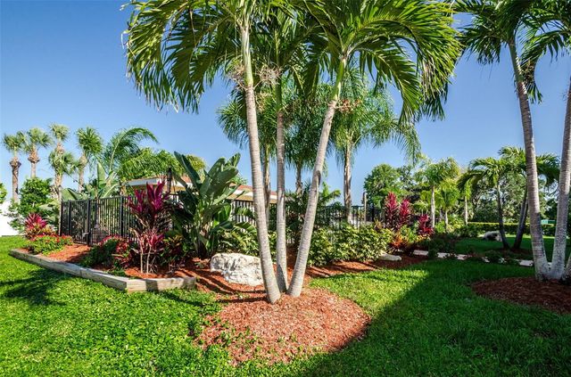 5064 ROYAL PALMS WAY 204, New Port Richey, FL 34652